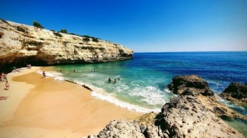 Praia de Albandeira, Португалия