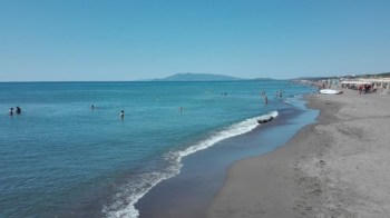 Ultima Spiaggia, Itálie