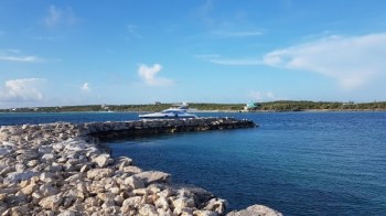 Кларенс Таун, Багамські острови