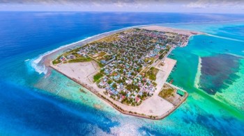 Thinadhoo, Malediivit