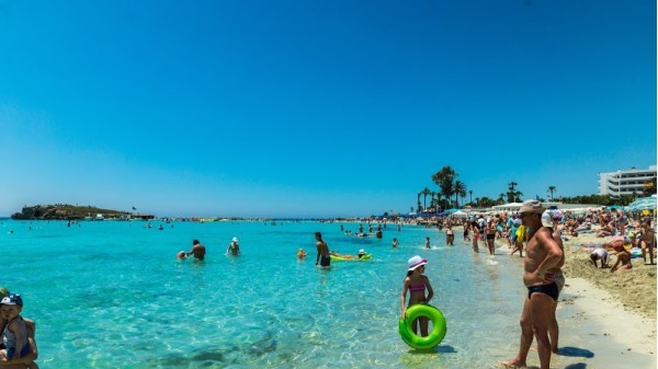 Makronissos Beach