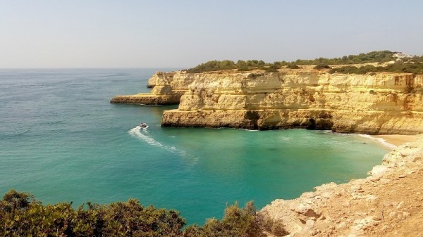 Praia de Nossa Senhora da Rocha