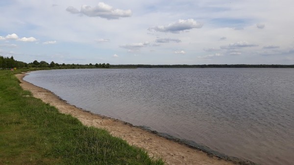 Peremut Lake