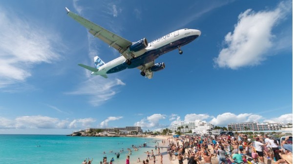 Maho Beach