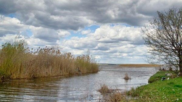 Chervonoskolsky Lake